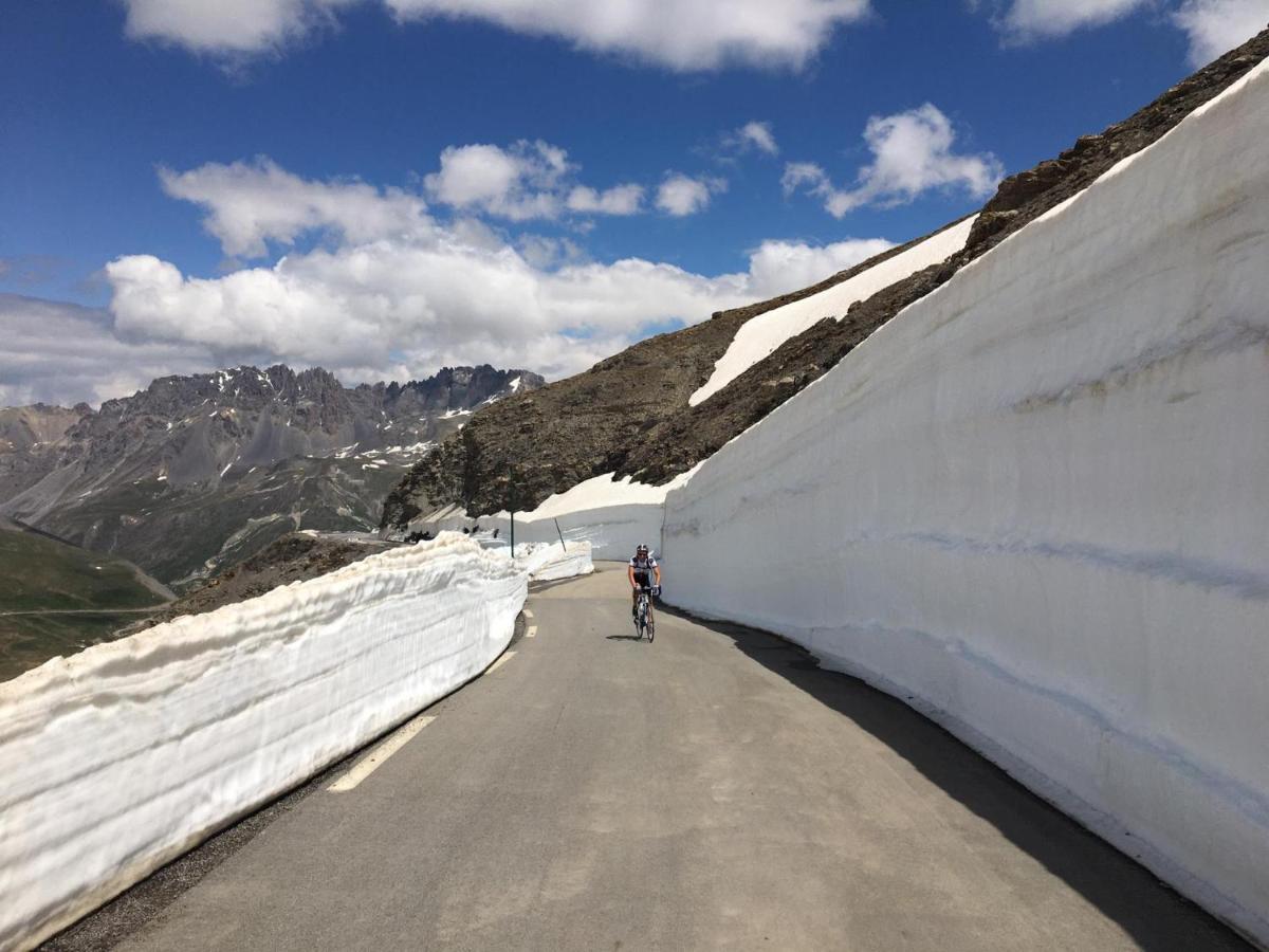 Auberge La Douce Montagne อัลมงต์ ภายนอก รูปภาพ